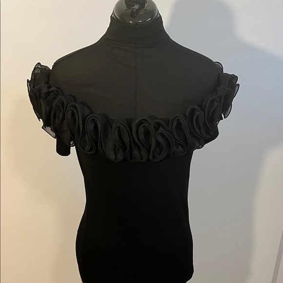 Garcia Tops - Chic Off-Shoulder Black Ruffle Blouse